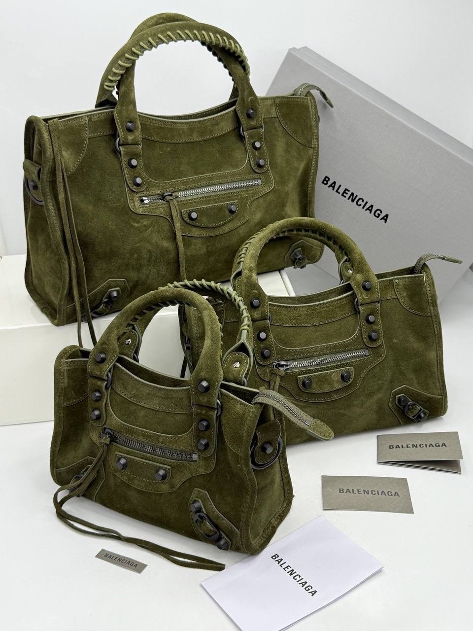 BALENCIAGA
